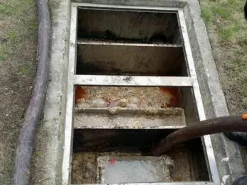和布克赛尔隔油池清理