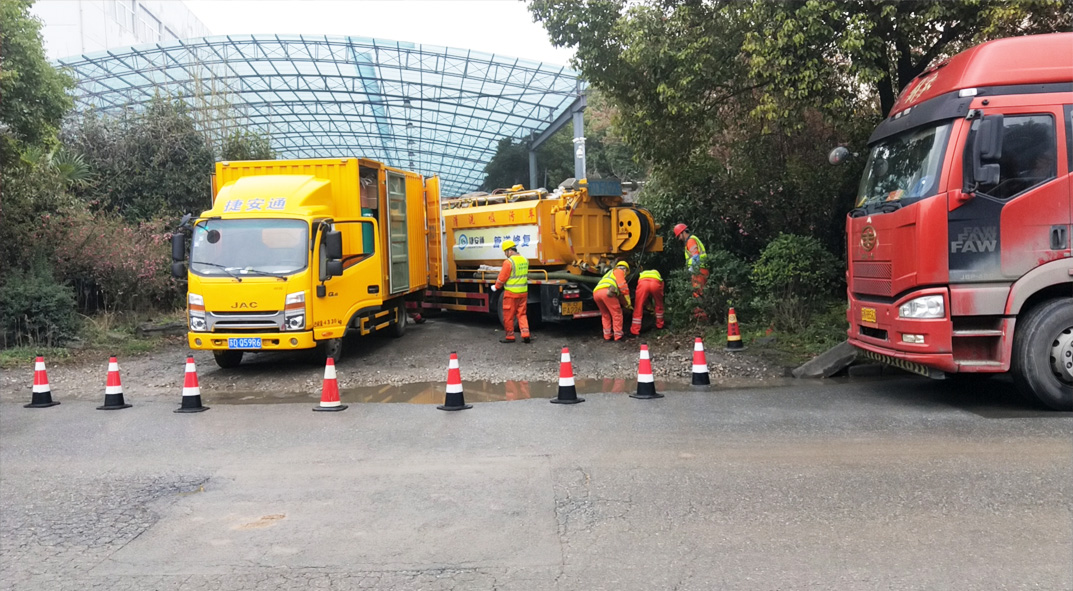 和布克赛尔成区雨污水管网“四位一体”检测疏通项目